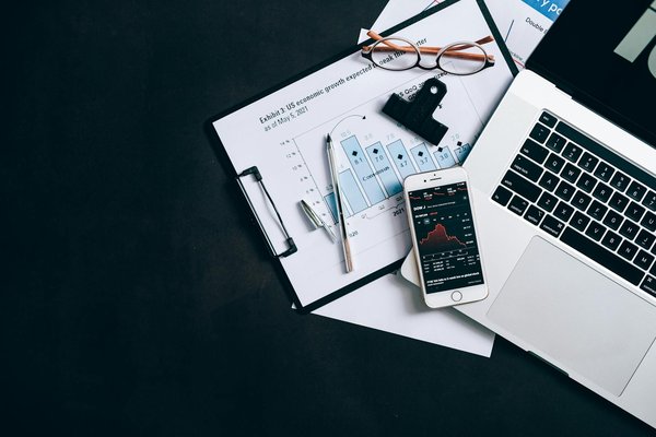 Comment optimiser la gestion des ressources dans un environnement Kubernetes?