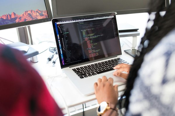 Apprenez le développement web : plateforme gratuite et complète